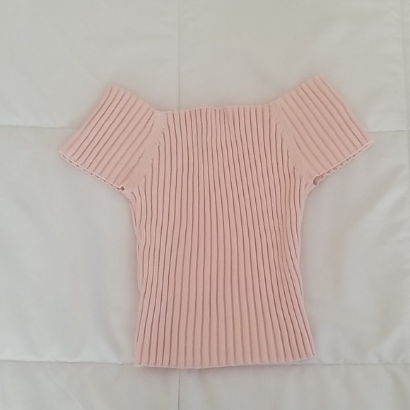 Off the shoulder crop top - Picture 2 of 3